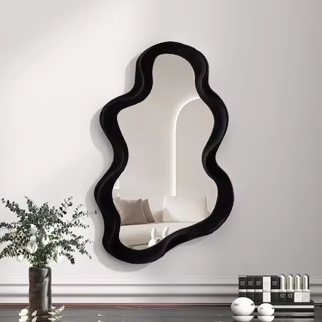 Cloudy Mirror – elegantes Design